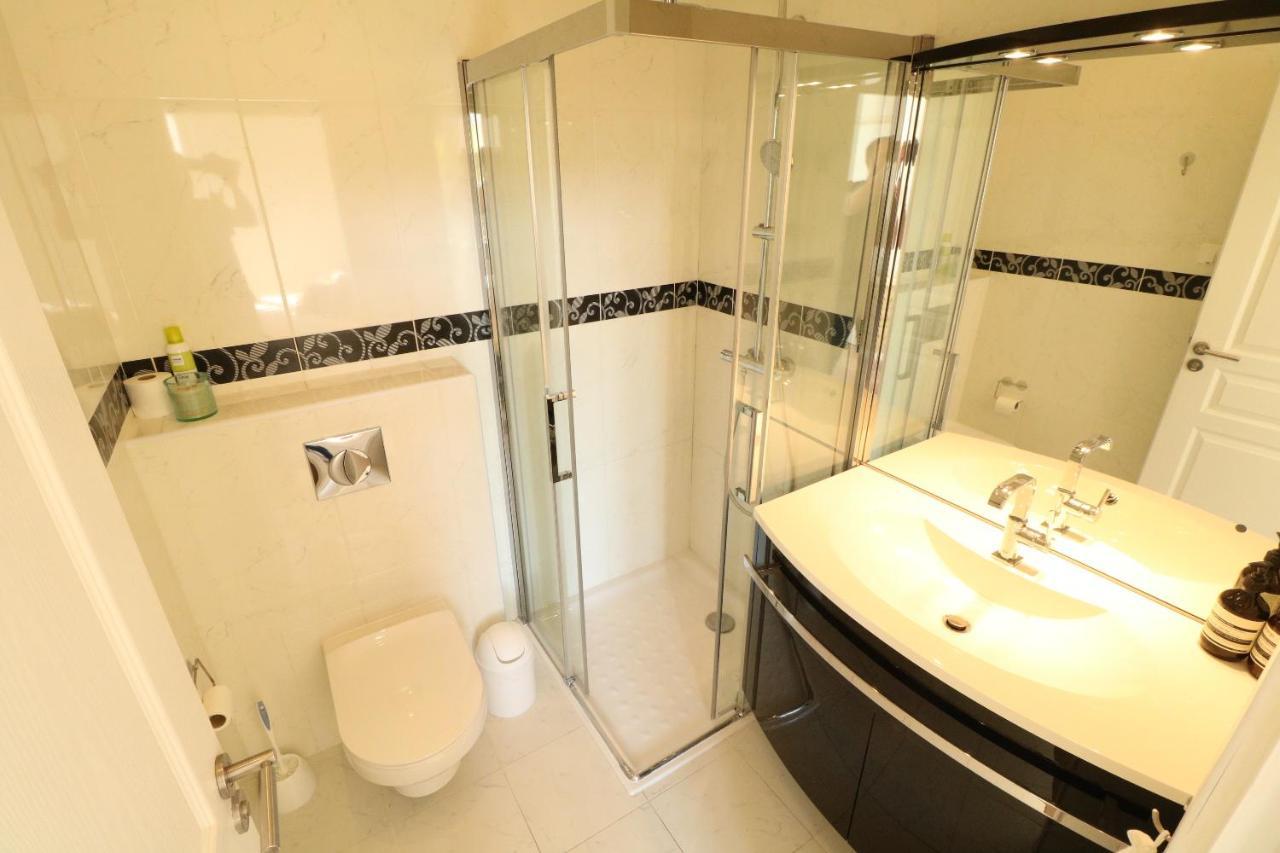 Beautiful 3 Bedroom Carlton Canada 403 Apartment